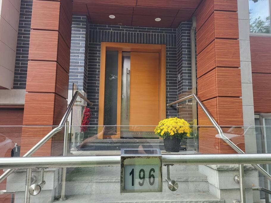 דירות Toronto Modern House מראה חיצוני תמונה