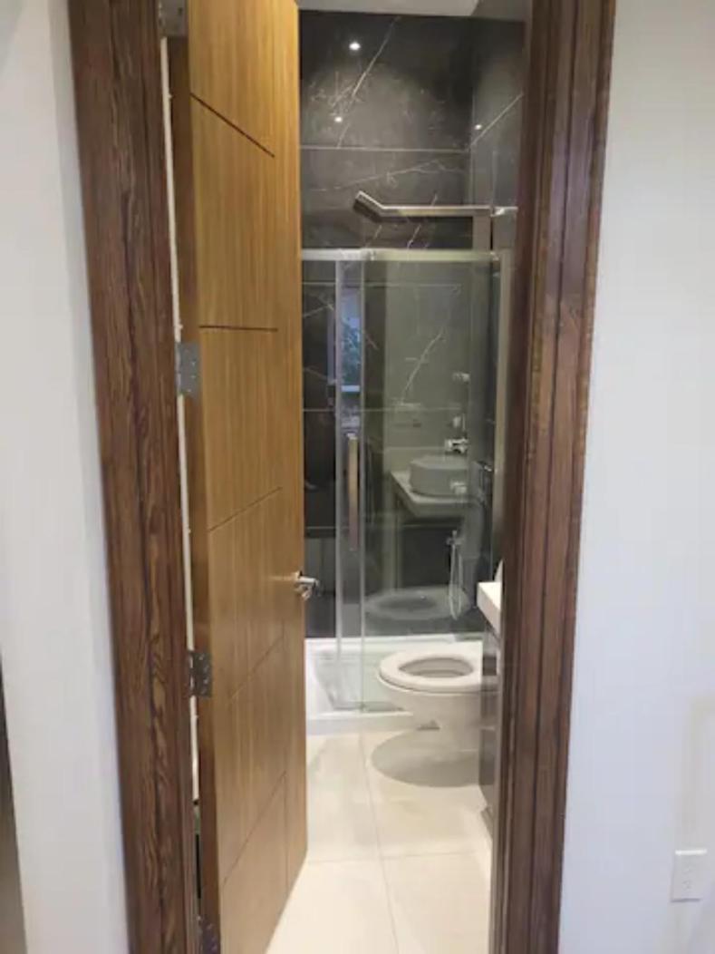 דירות Toronto Modern House מראה חיצוני תמונה