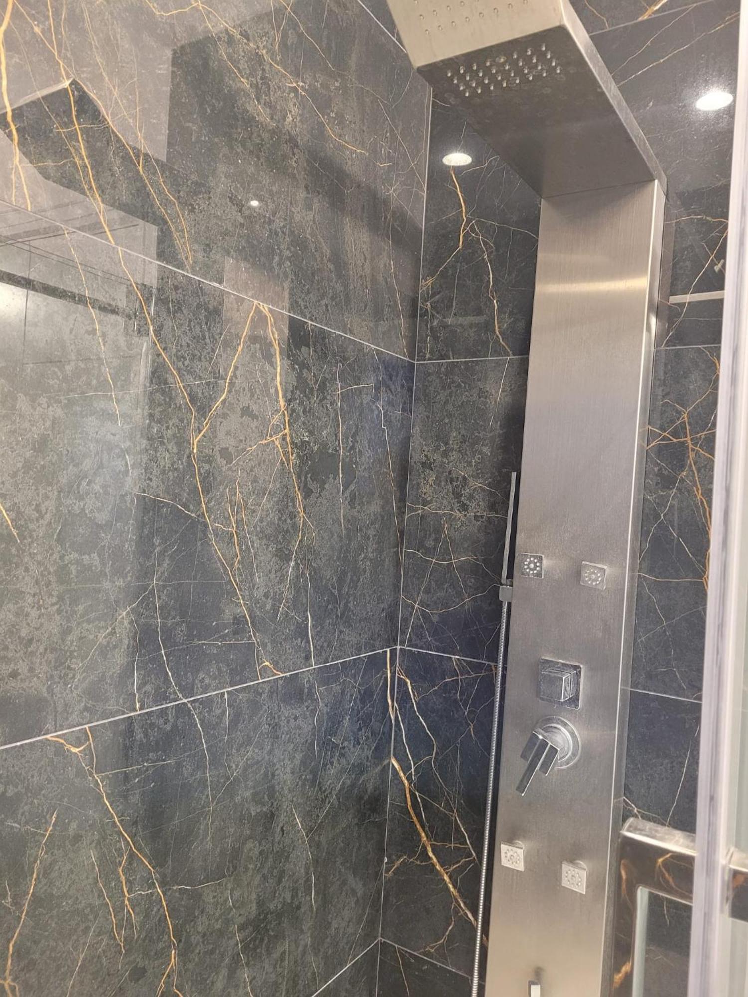 דירות Toronto Modern House מראה חיצוני תמונה