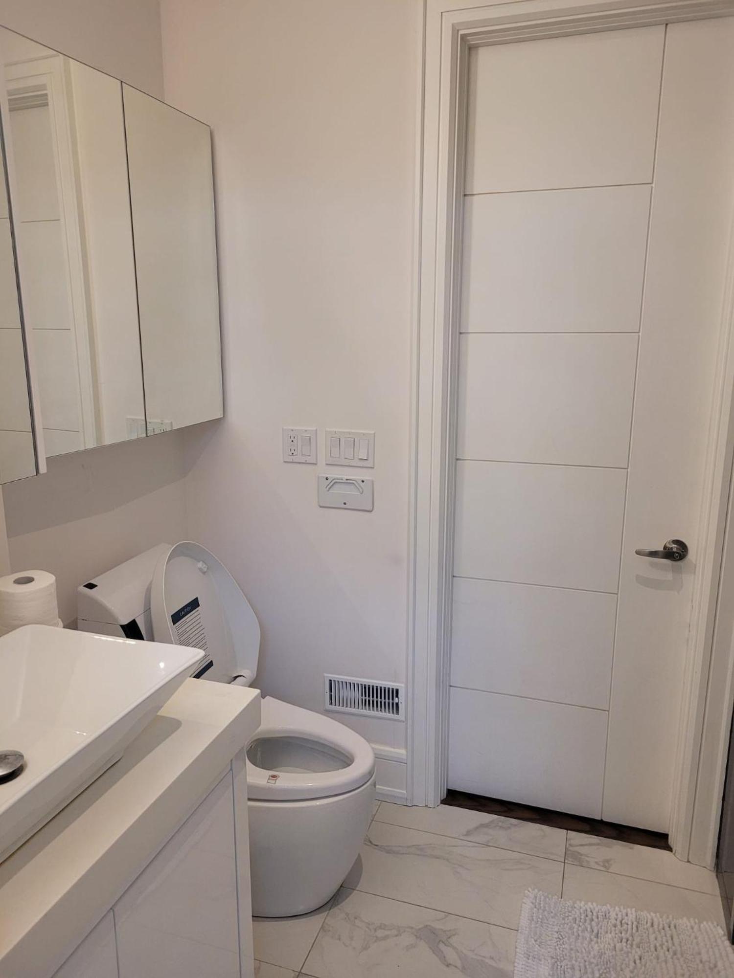 דירות Toronto Modern House מראה חיצוני תמונה